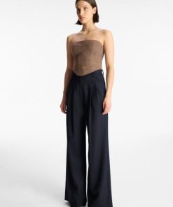 Barewear.shop61c1c2f6db 2